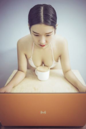 伊东千奈美一区二区在线观看_高清在线观看电视